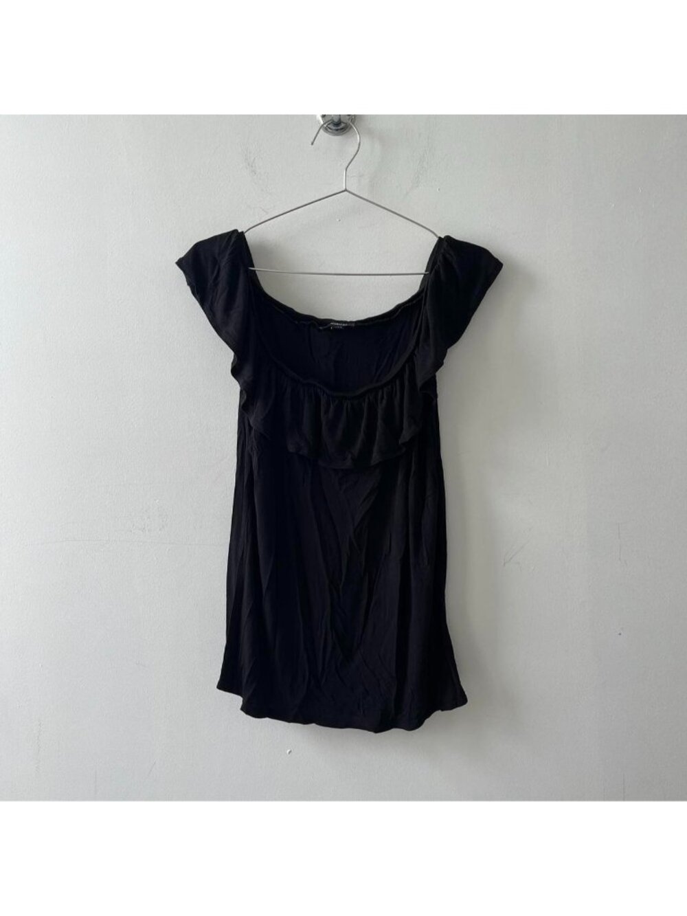 Black Le Château Y2K Off The Shoulder Top W/ Ruffle Details (Women’s M)